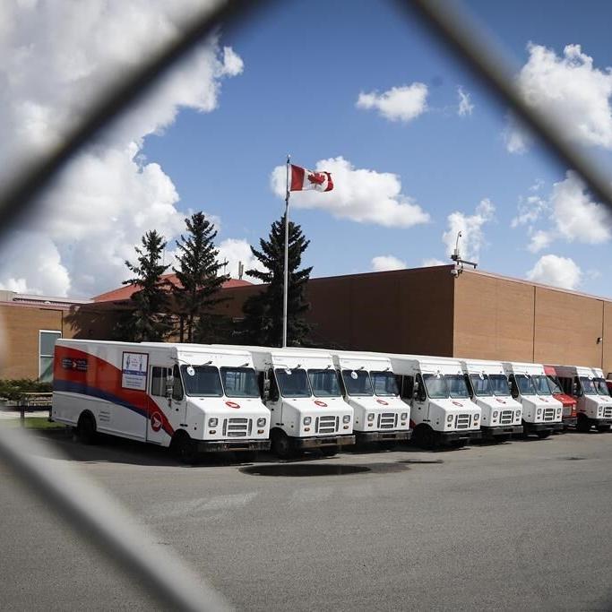 Outdated rules and mounting losses: Can anything be done to fix Canada Post?